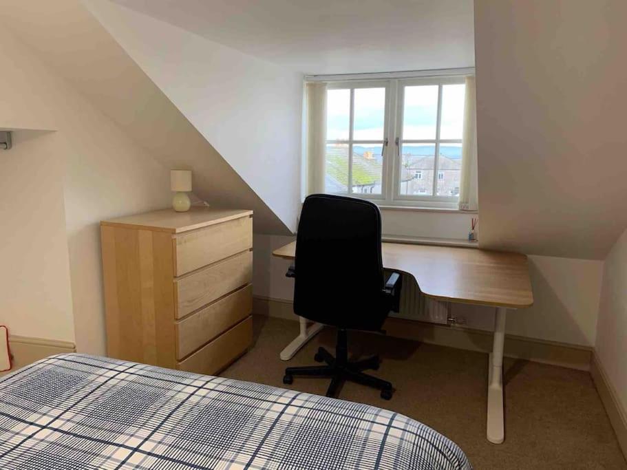 4 Bedroom House, Central Ulverston Exteriör bild