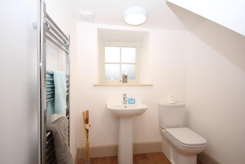 4 Bedroom House, Central Ulverston Exteriör bild
