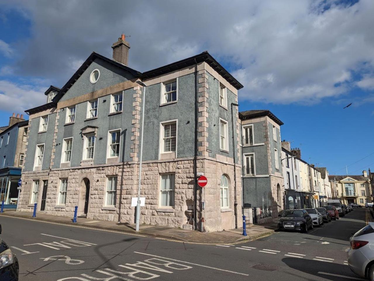 4 Bedroom House, Central Ulverston Exteriör bild